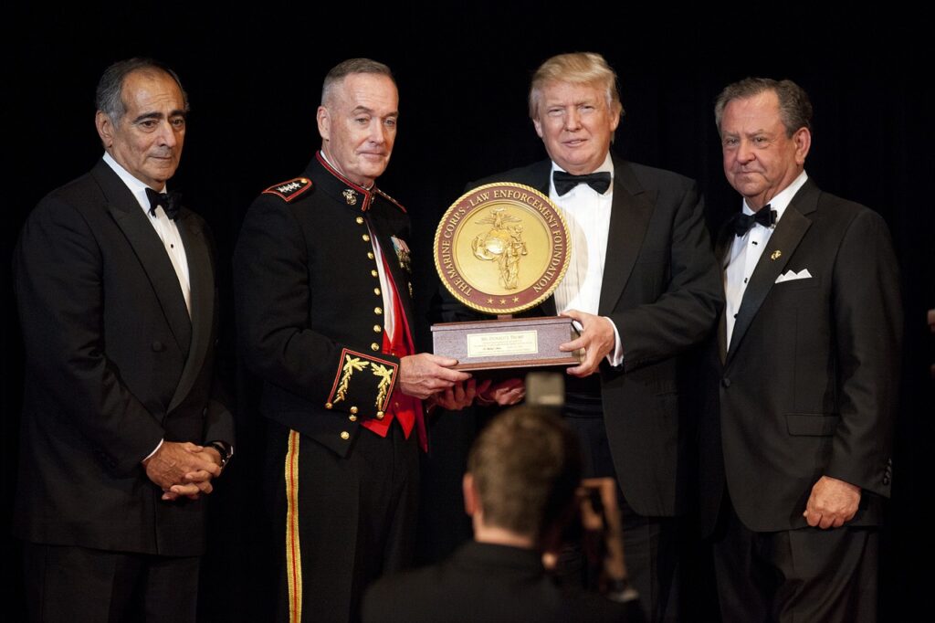 donald john trump, marine corps foundation, commandants, marine corps, joseph f dunford jr, steven wallace, men, award, usa, america, marine corps, award, award, award, award, award